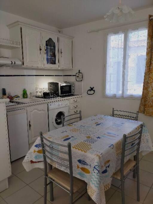 Maison Au Coeur De Saint-Gilles L'Inattendue 外观 照片